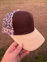 Load image into Gallery viewer, Pattern Hats