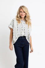 Load image into Gallery viewer, French Floral Vneck Top