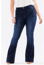 Load image into Gallery viewer, KanCan Plus Mid Rise Flare Jeans