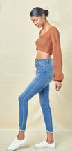 Load image into Gallery viewer, KanCan High Rise Medium Wash Skinny Jean